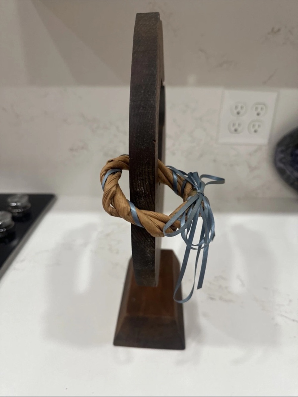 Vintage Wood Duck/Goose On Stand From The 80’s - Picture 9 of 12